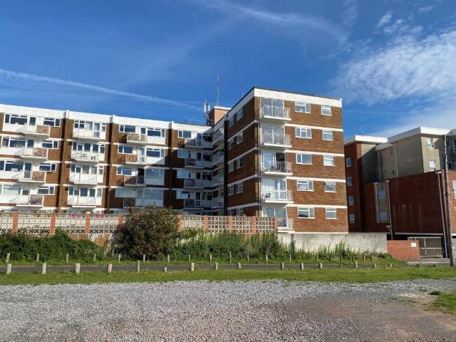 Flat for sale in Spring Vale, Hampshire
