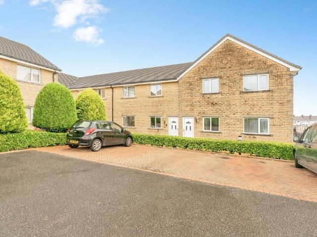 Flat for sale in Nelson, Higherford