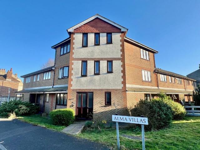 Flat for sale in Silverhill, Guestling Green