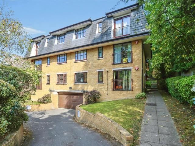 Flat for sale in West Cliff, Bournemouth