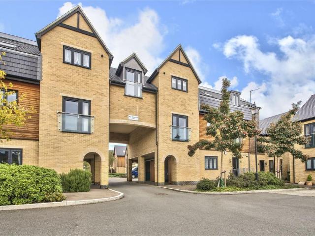 Flat for sale in Huntingdon