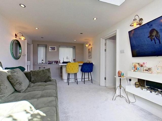 Flat for sale in Palm Bay, Thanet