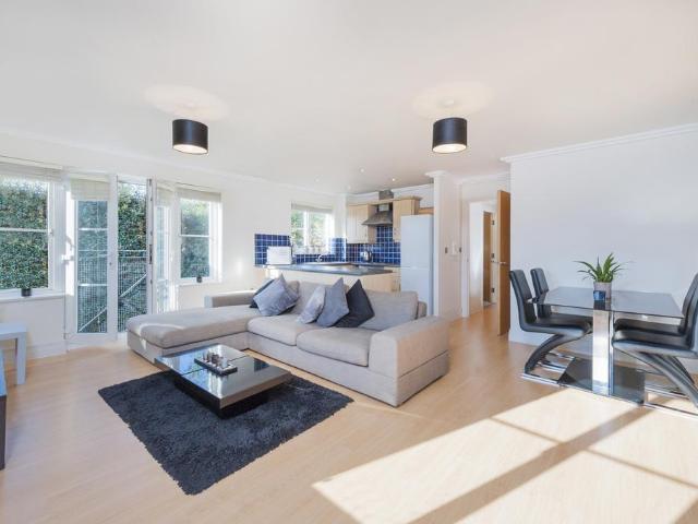 Flat for sale in Mill Hill, Isle Of Man