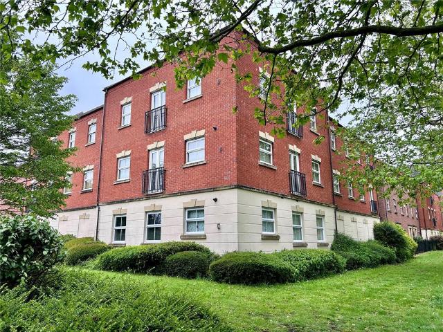 Flat for sale in Lichfield, Boley Park
