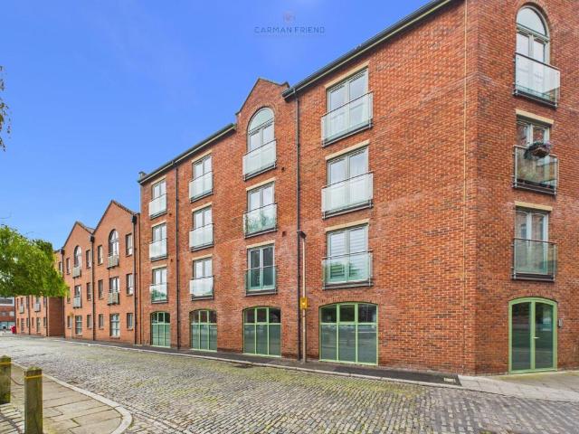 Flat for sale in Newtown, Two Mills