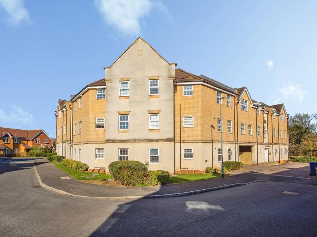 Flat for sale in Barton In Fabis, East Midlands