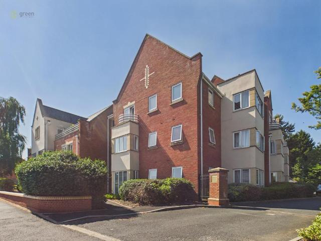 Flat for sale in Sutton Coldfield, West Midlands