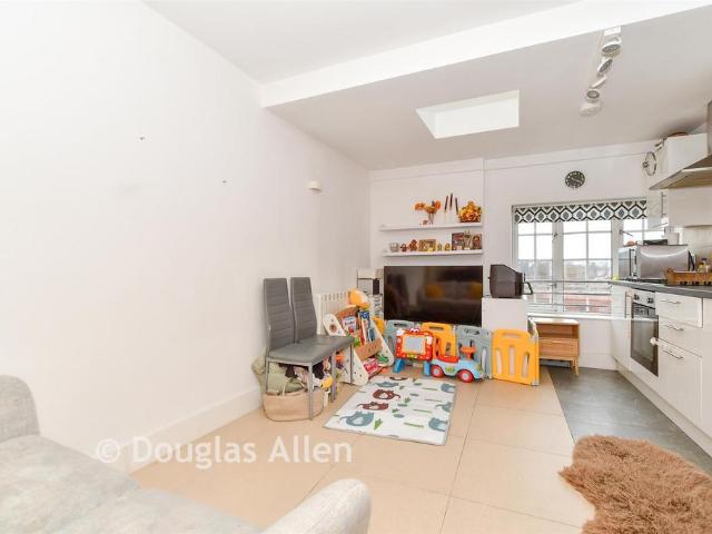 Flat for sale in Barkingside, Isle Of Man