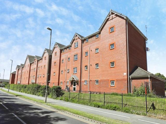 Flat for sale in Hammond Street