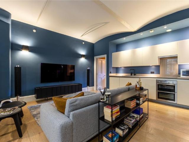 Flat for sale in Redcliffe, Feckenham