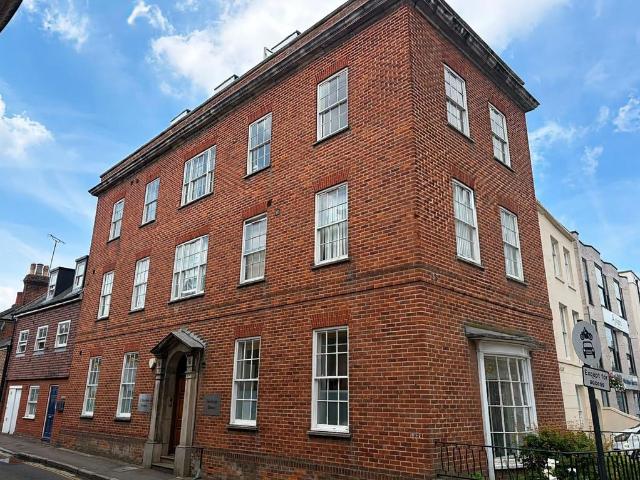 Flat for sale in St. Mildred's, The Bridge