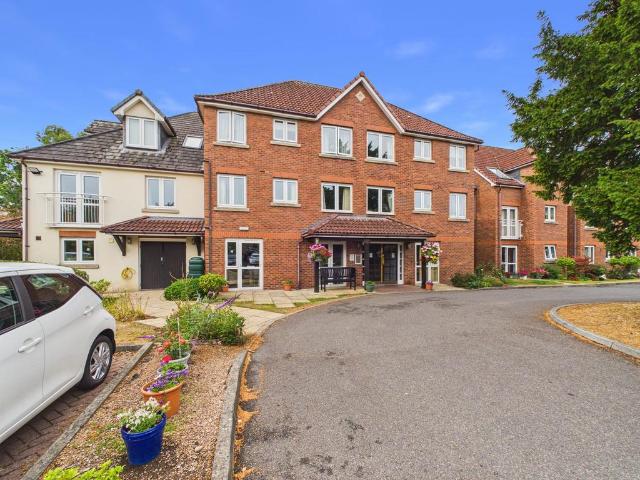 Flat for sale in Driffield, East Riding Of Yorkshire