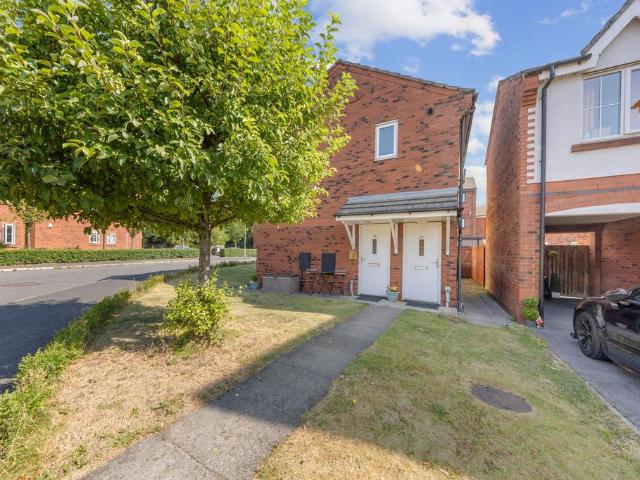 Flat for sale in Fairfield, Warrington