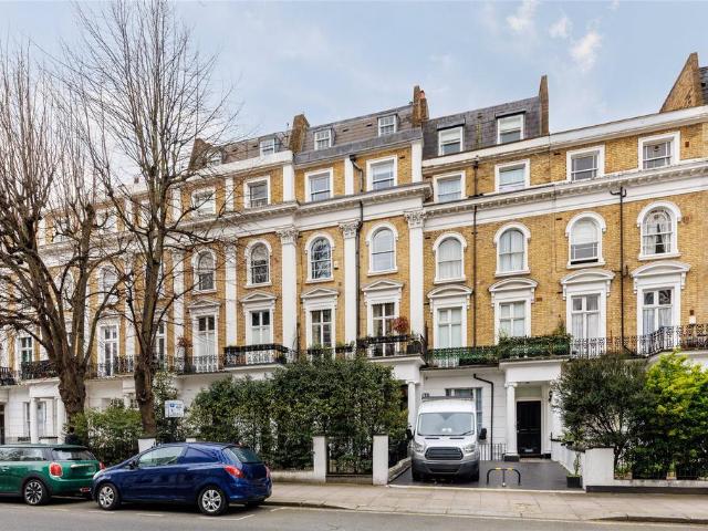 Flat for sale in City of Westminster, Greater London