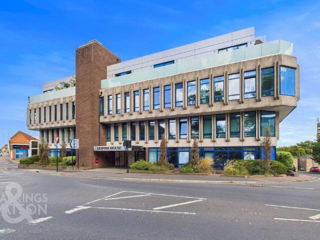 Flat for sale in Lakenham, East Bank
