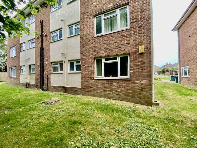 Flat for sale in Elmfield, Ryde