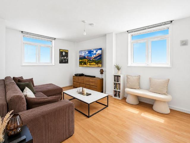 Flat for sale in Kemptown, Brighton & Hove