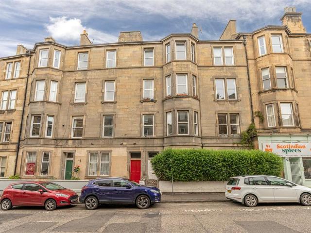 Flat for sale in Merchiston, Scotland