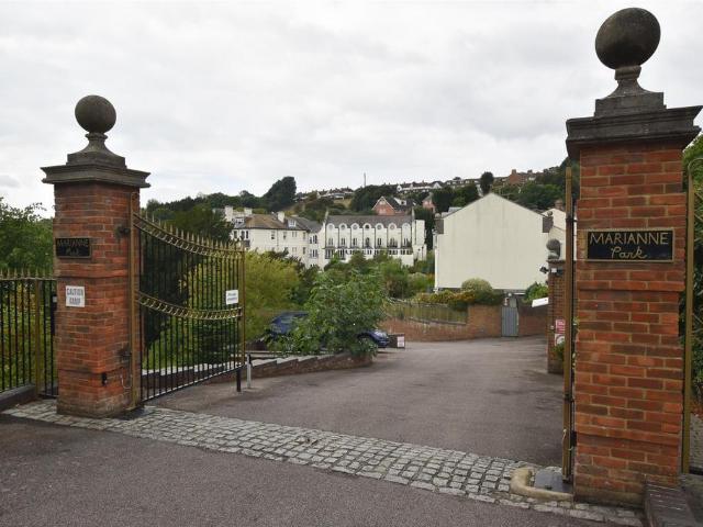 Flat for sale in High Wickham, Guestling Green