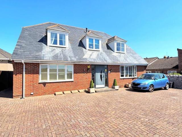 Flat for sale in Portland, East Dorset