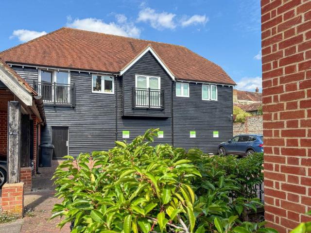 Flat for sale in The Soke, New Alresford