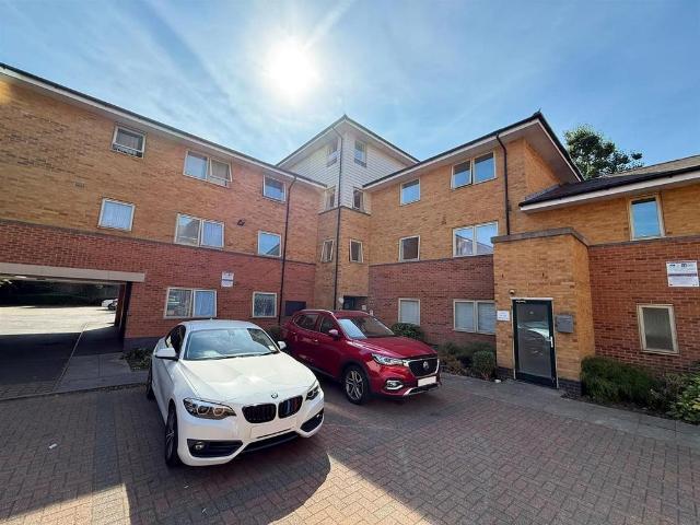 Flat for sale in Carterhatch, Greater London
