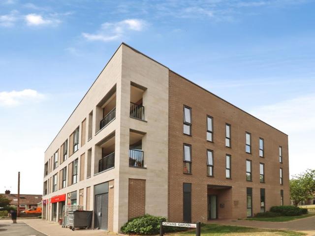 Flat for sale in Feckenham, City Of Bristol