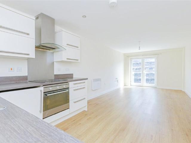 Flat for sale in St Matthew's, Old Wharf