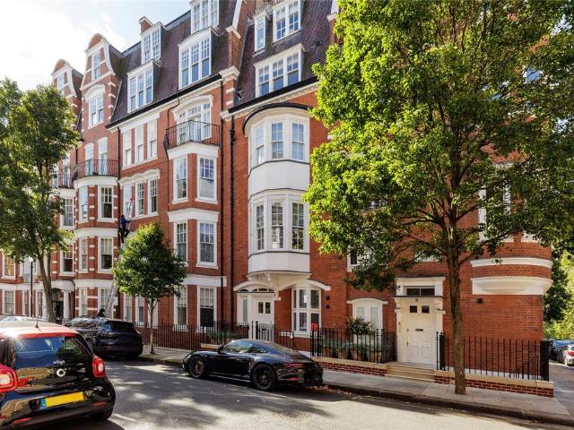 Flat for sale in Chelsea, Greater London