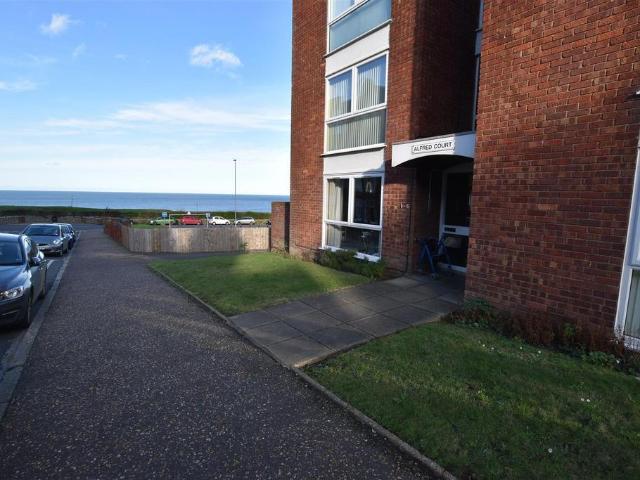 Flat for sale in Comers, Norfolk