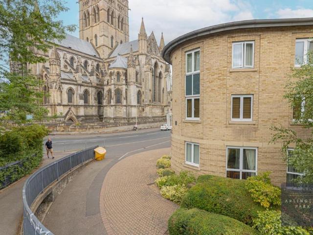 Flat for sale in Heigham Grove, East Bank