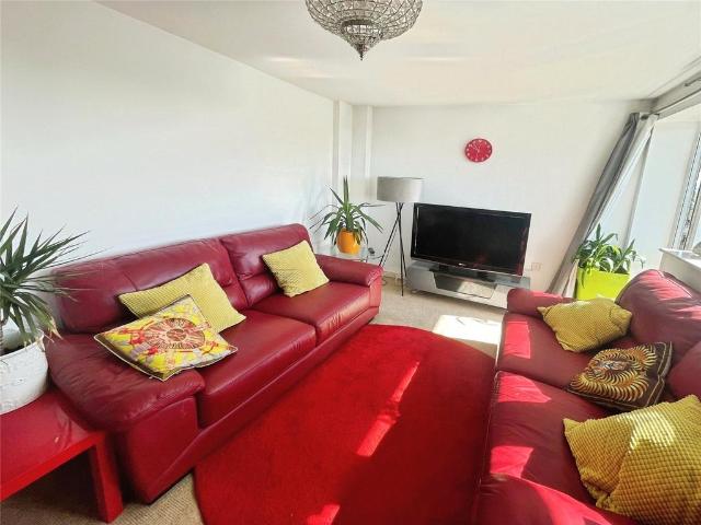 Flat for sale in Handforth