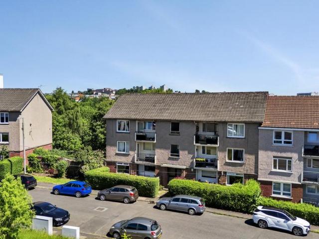 Flat for sale in Kelvinside, Scotland