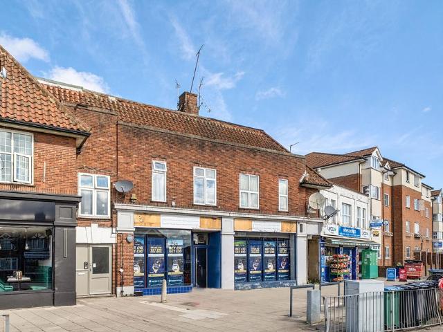 Flat for sale in North Watford