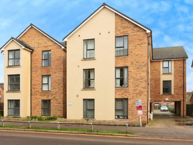 Flat for sale in West Town, Peterborough