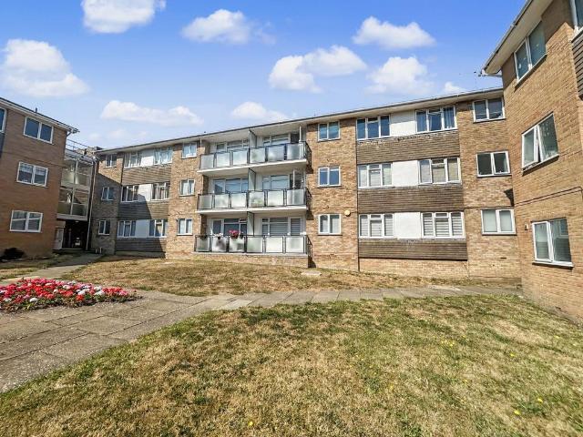 Flat for sale in Saltdean, Brighton & Hove