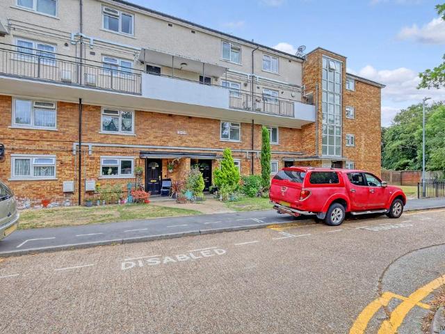Flat for sale in Greater London