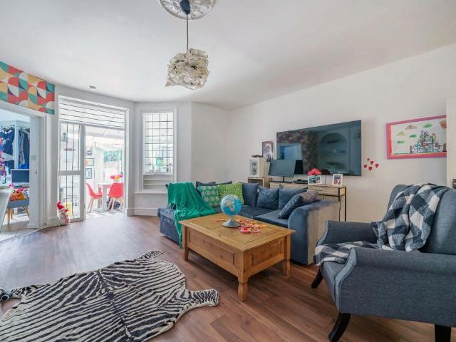 Flat for sale in Kensal Town, Maida Vale