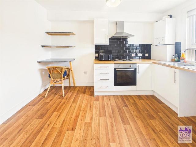 Flat for sale in Troy Town, Rochester