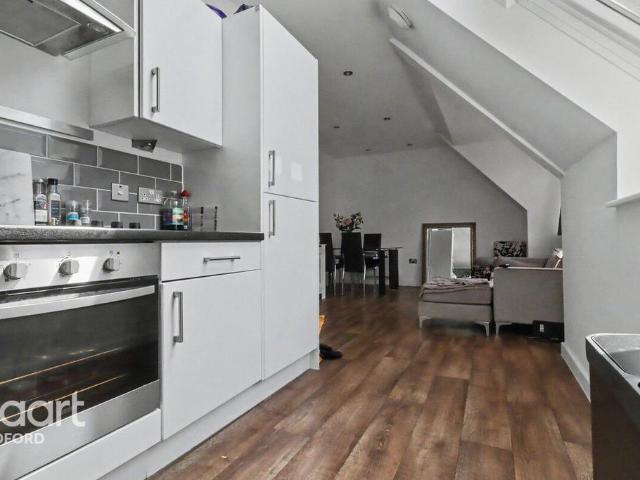 Flat for sale in Cauldwell, Bedford
