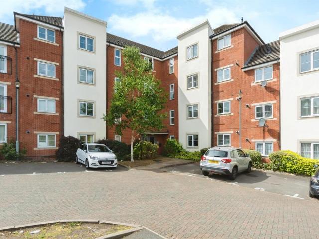 Flat for sale in Bearwood, West Midlands