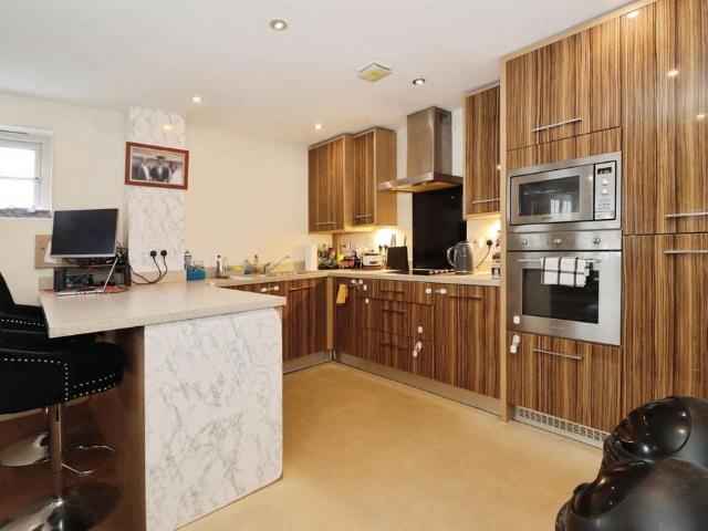 Flat for sale in Feckenham, City Of Bristol