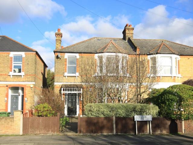 Flat for sale in London Borough of Lewisham, Greater London