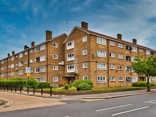 Flat for sale in Beckton, Greater London