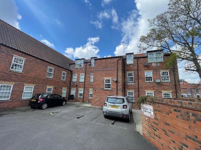 Flat for sale in Beverley, East Riding Of Yorkshire