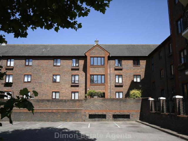 Flat for sale in Priddy's Hard, Middlecroft