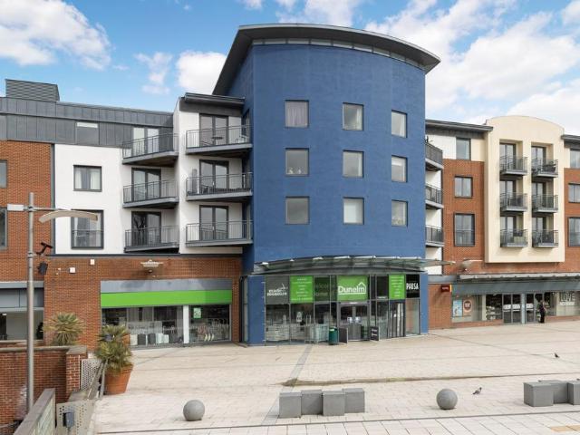 Flat for sale in New Town, Horsham