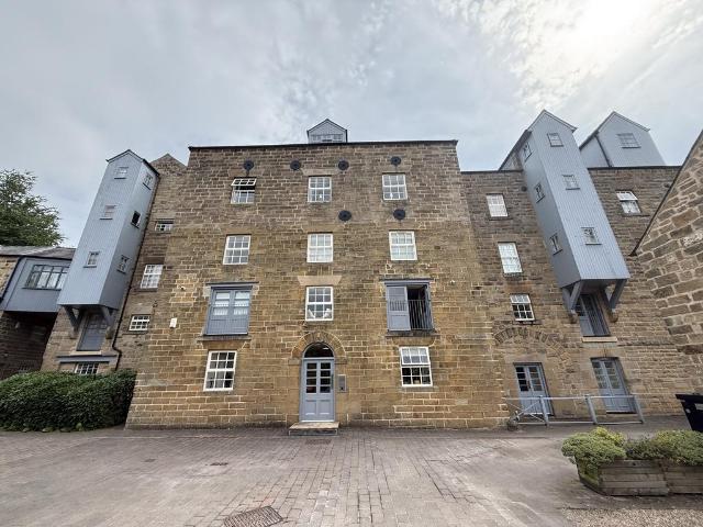 Flat for sale in Riber, Froggatt