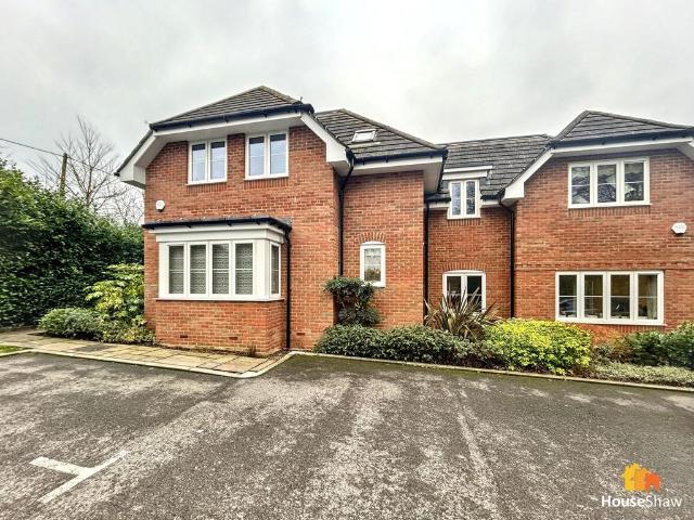 Flat for sale in Chesham