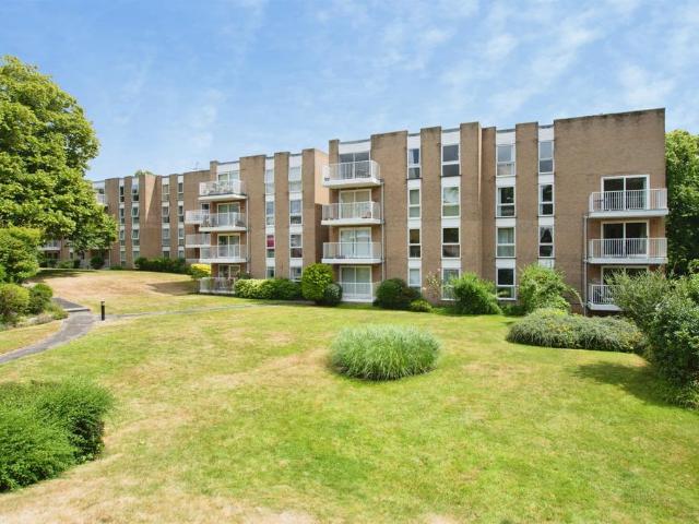Flat for sale in Winton, Bournemouth